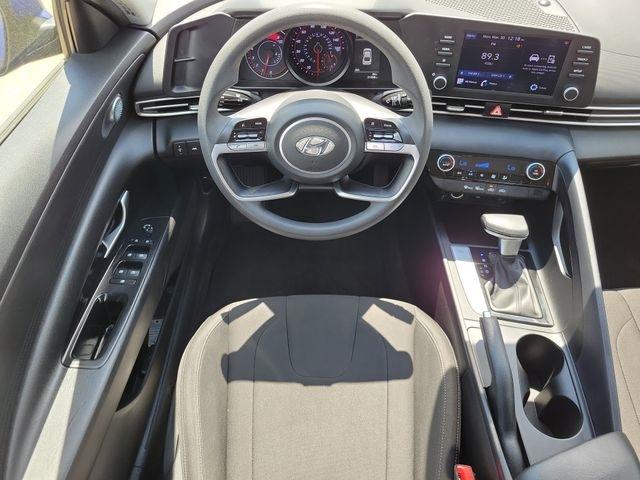 Hyundai Elantra SEL 2022