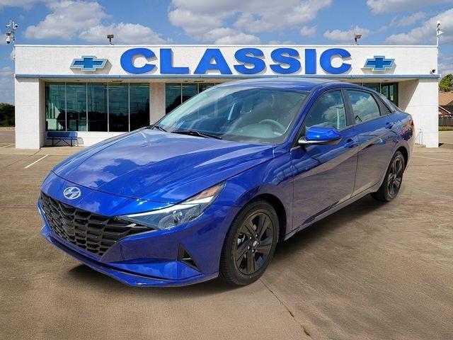 Hyundai Elantra SEL 2022