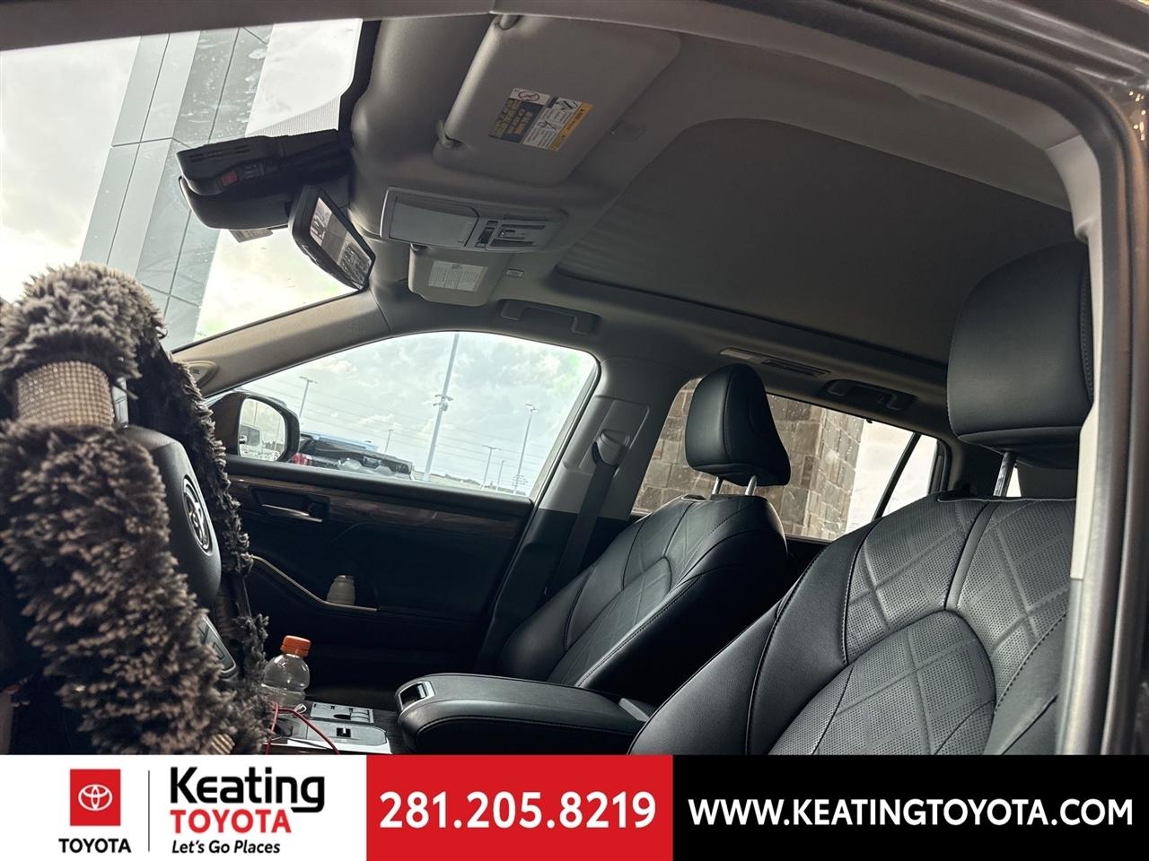 Toyota Highlander XLE 2024