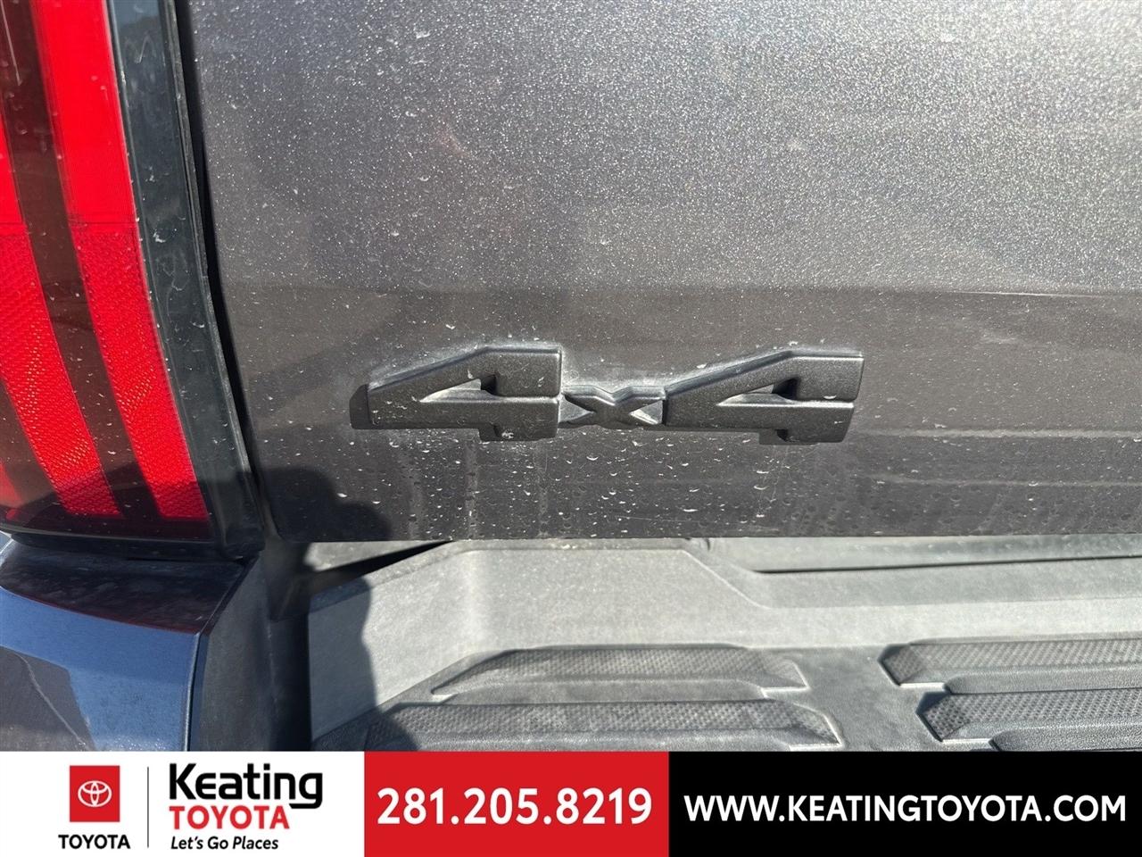 Toyota Tundra SR5 CrewMax 4WD 2025