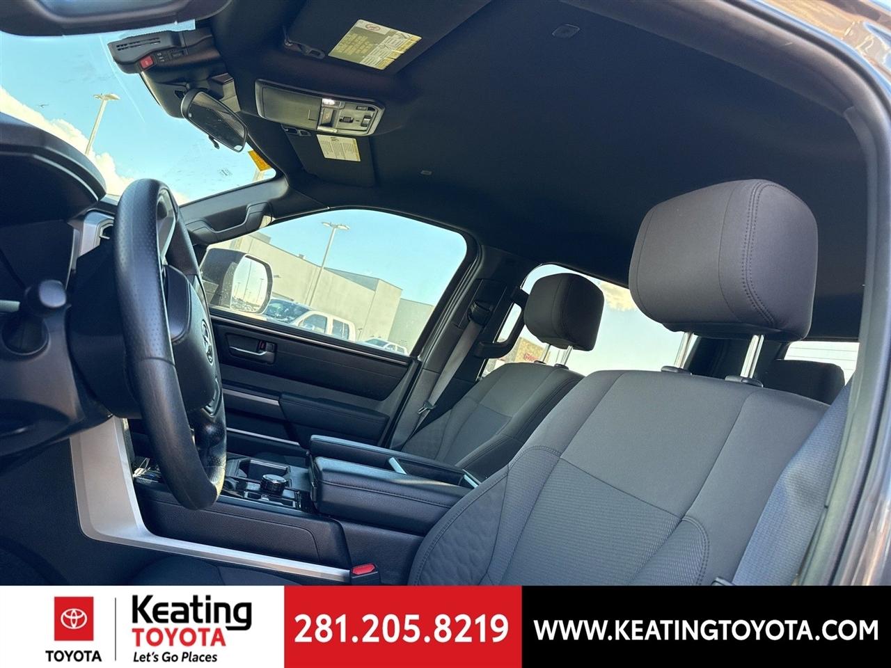 Toyota Tundra SR5 CrewMax 4WD 2025