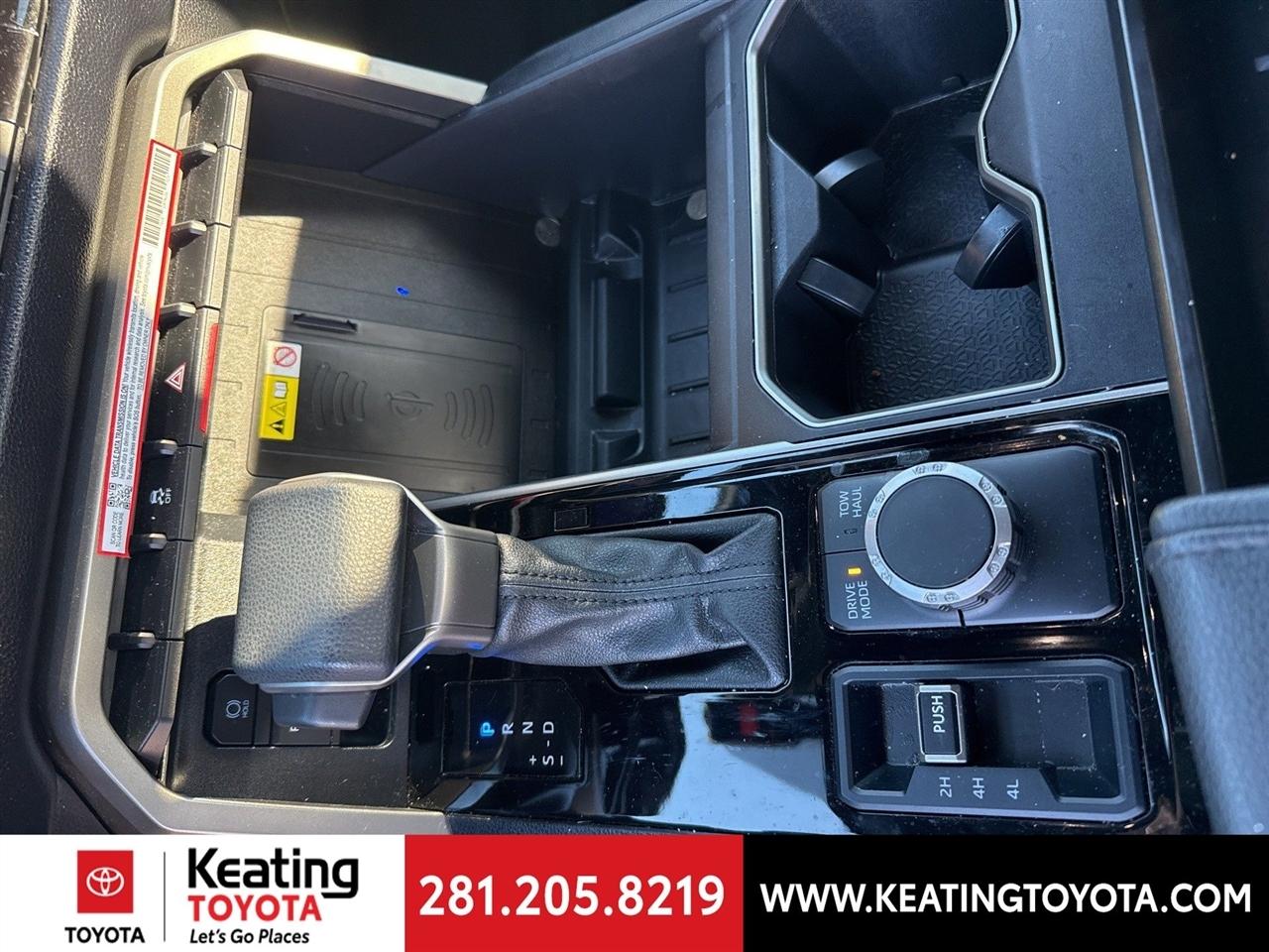 Toyota Tundra SR5 CrewMax 4WD 2025