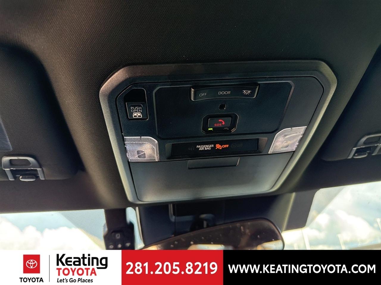 Toyota Tundra SR5 CrewMax 4WD 2025