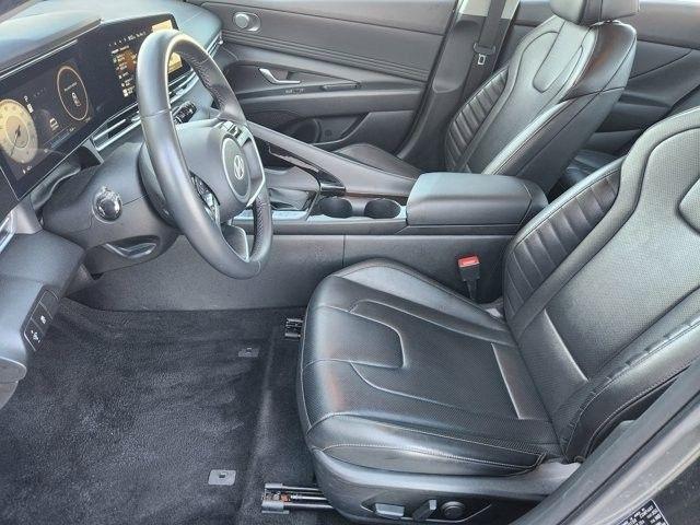 Hyundai Elantra Limited 2025