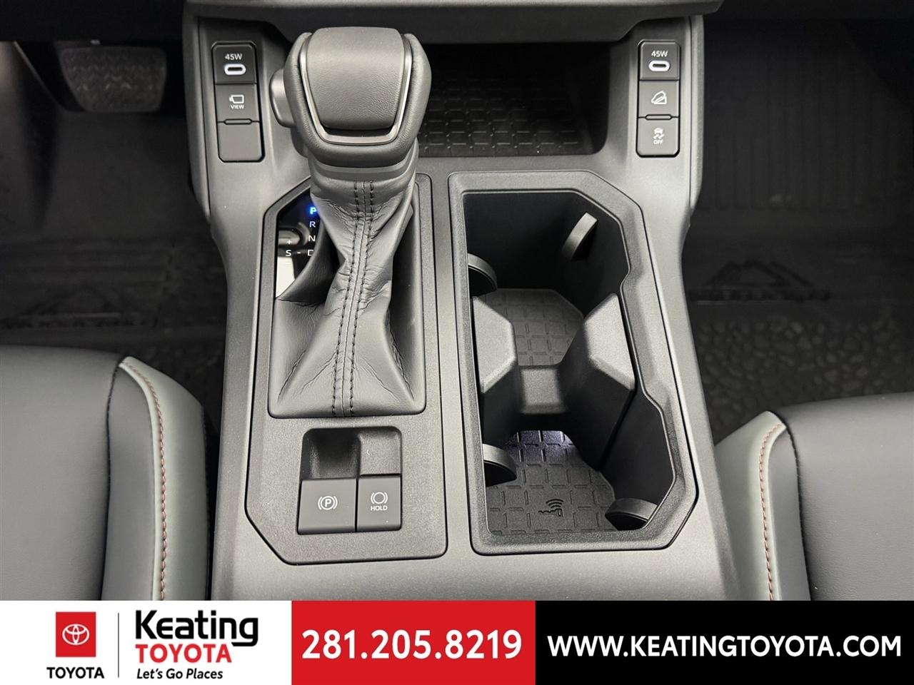 Toyota RAV4 Hybrid Woodland AWD 2026