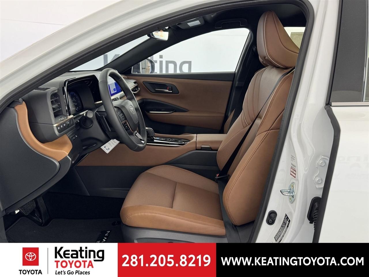 Toyota Crown Signia XLE 2026