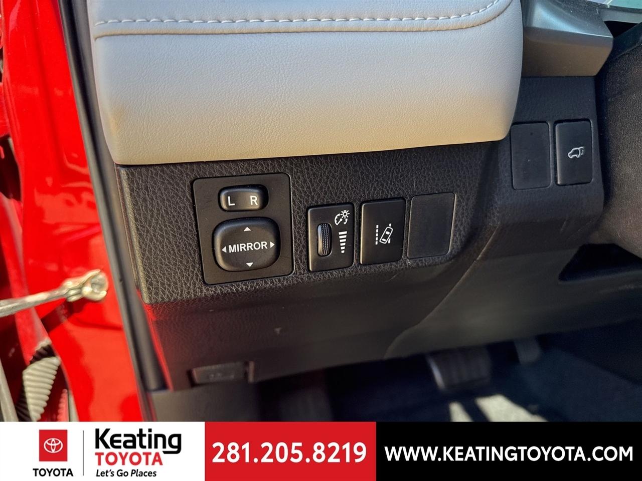 Toyota RAV4 Limited FWD 2016