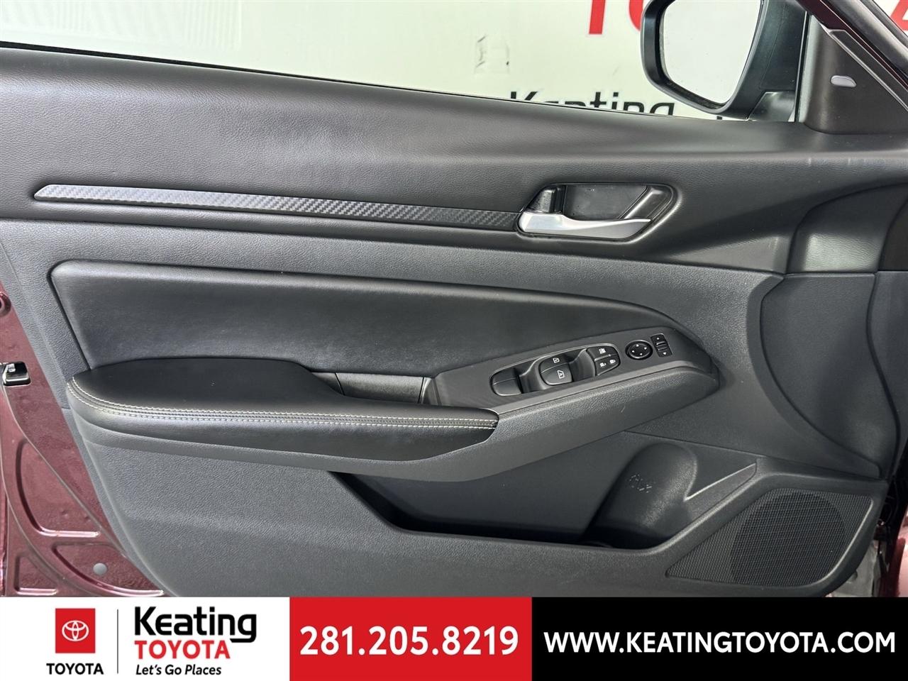 Nissan Altima 2.5 SV 2025