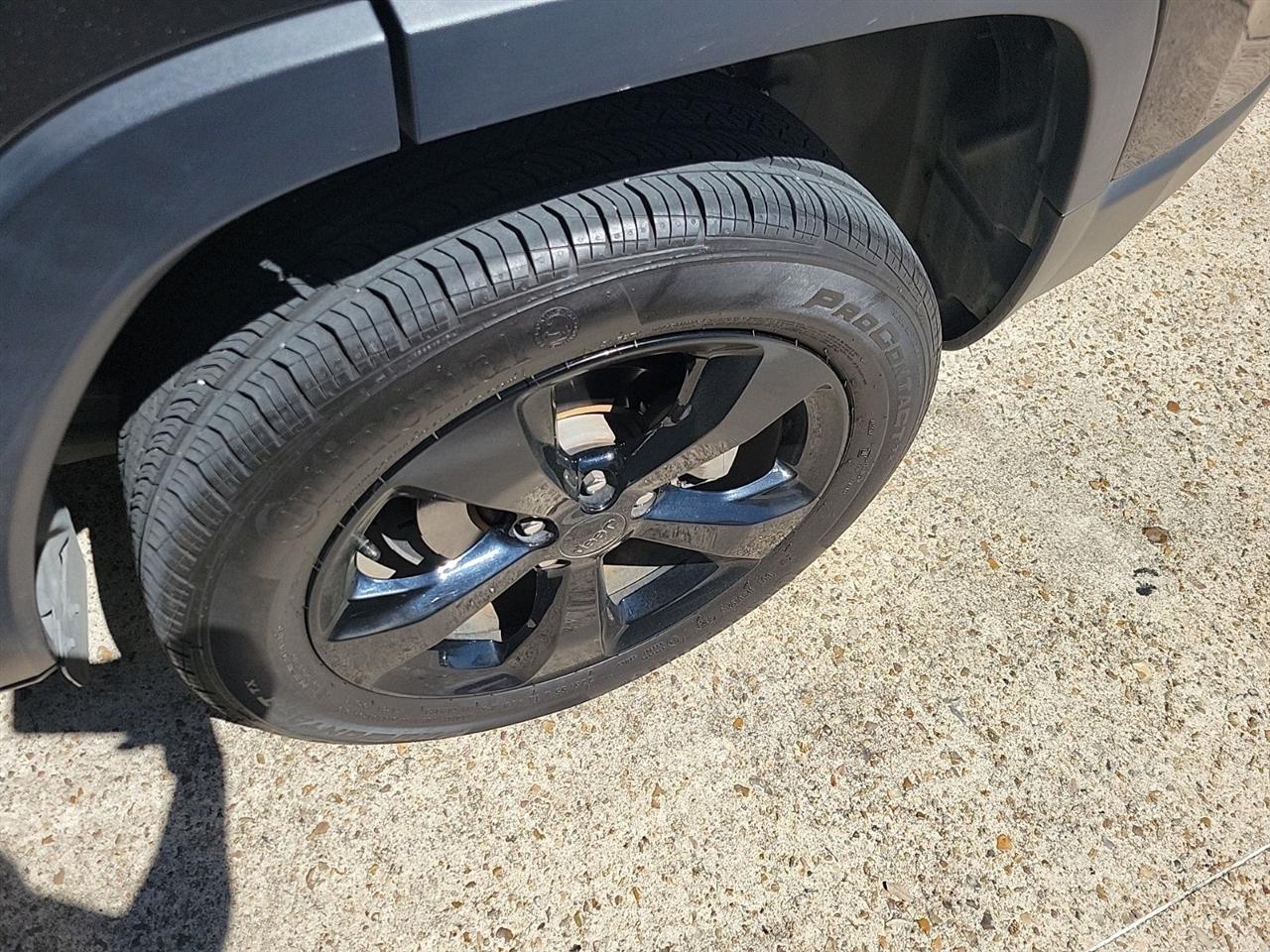 Jeep Cherokee Latitude Plus FWD 2020