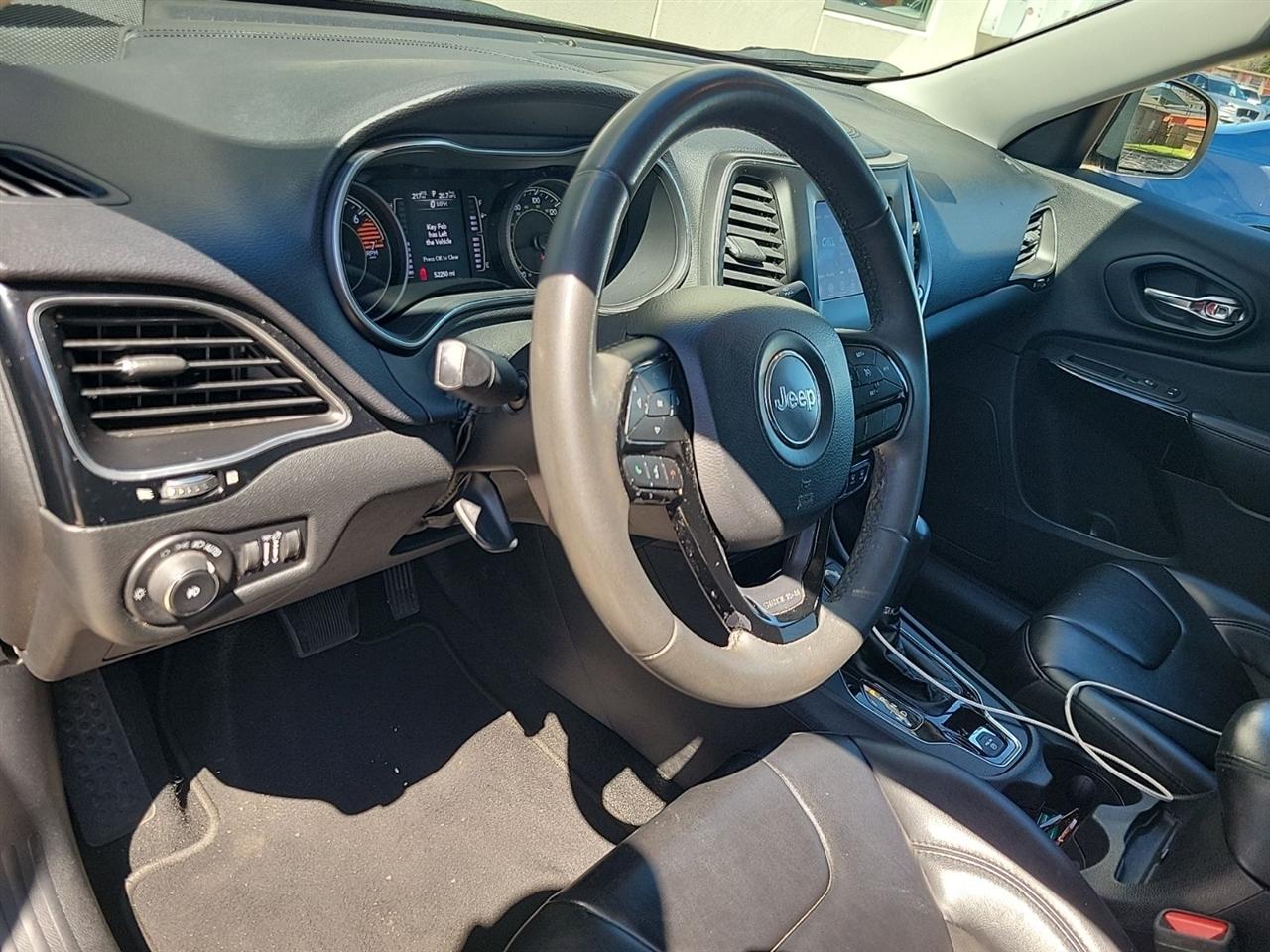 Jeep Cherokee Latitude Plus FWD 2020