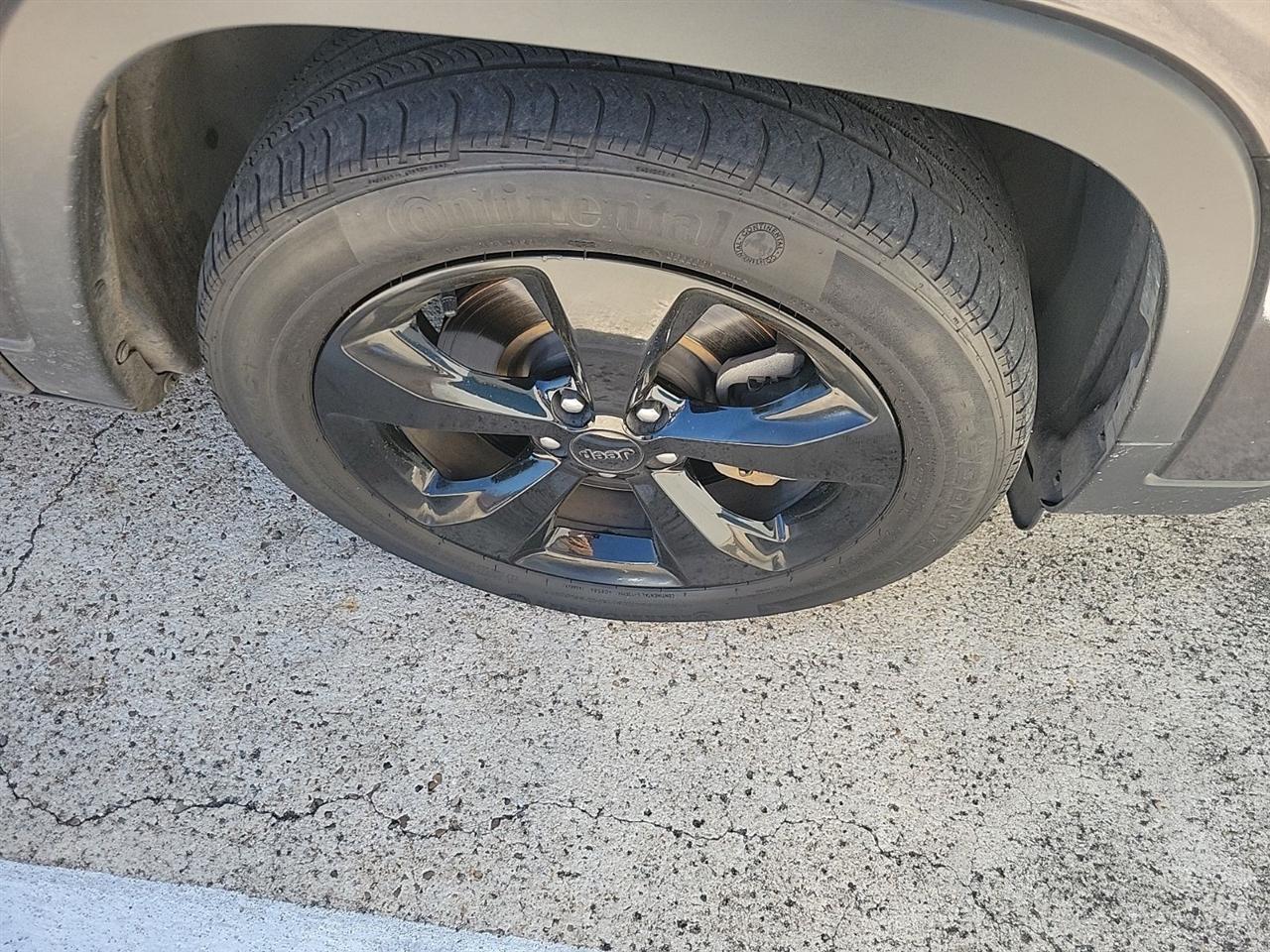 Jeep Cherokee Latitude Plus FWD 2020