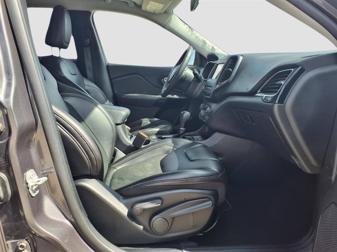 Jeep Cherokee Latitude Plus FWD 2020