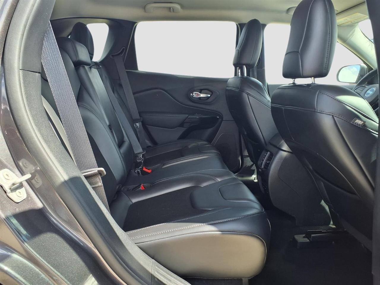 Jeep Cherokee Latitude Plus FWD 2020