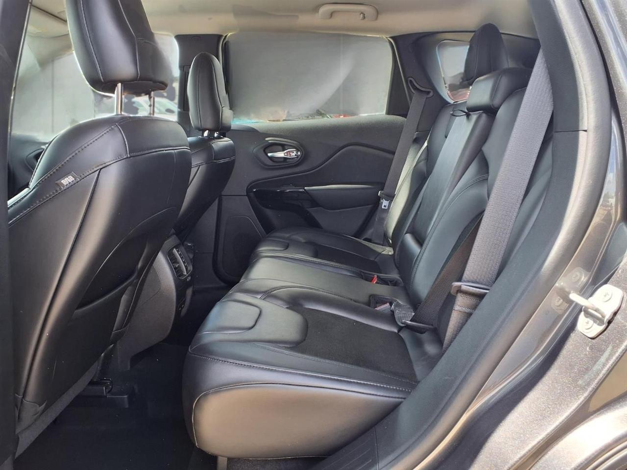 Jeep Cherokee Latitude Plus FWD 2020