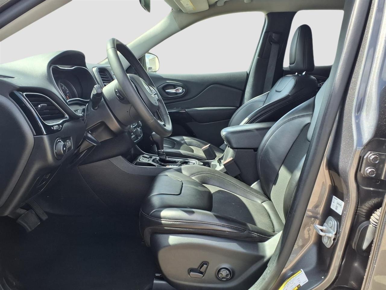 Jeep Cherokee Latitude Plus FWD 2020