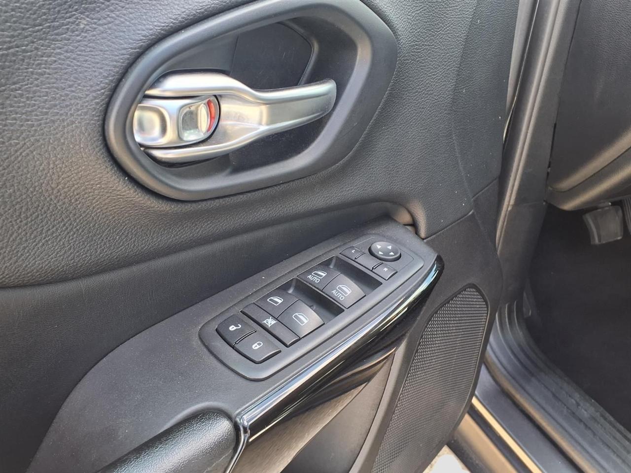 Jeep Cherokee Latitude Plus FWD 2020