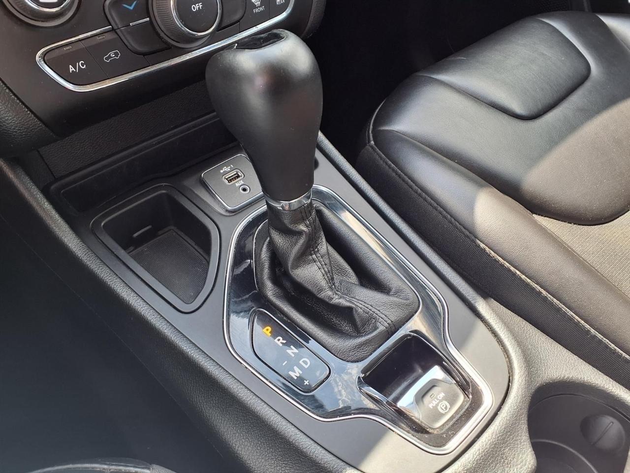 Jeep Cherokee Latitude Plus FWD 2020