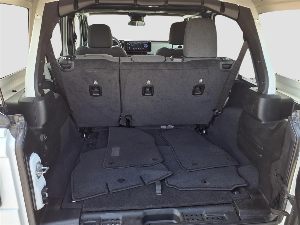 Jeep Wrangler Sport 2025