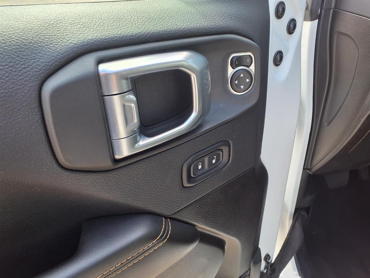 Jeep Wrangler Sport 2025