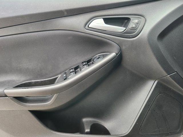 Ford Focus SEL Hatch 2018