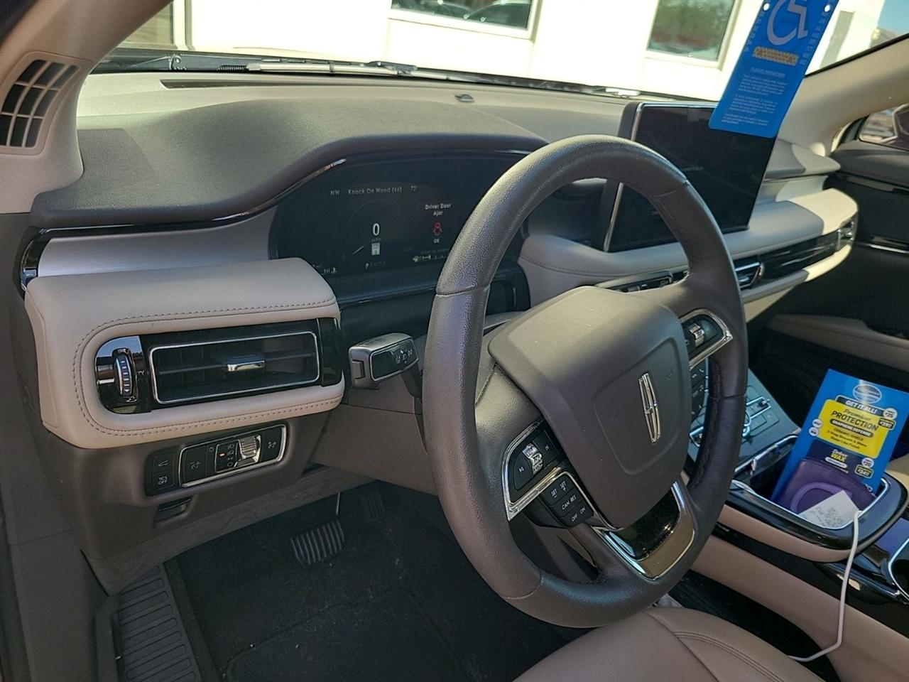 Lincoln Nautilus Base 2023