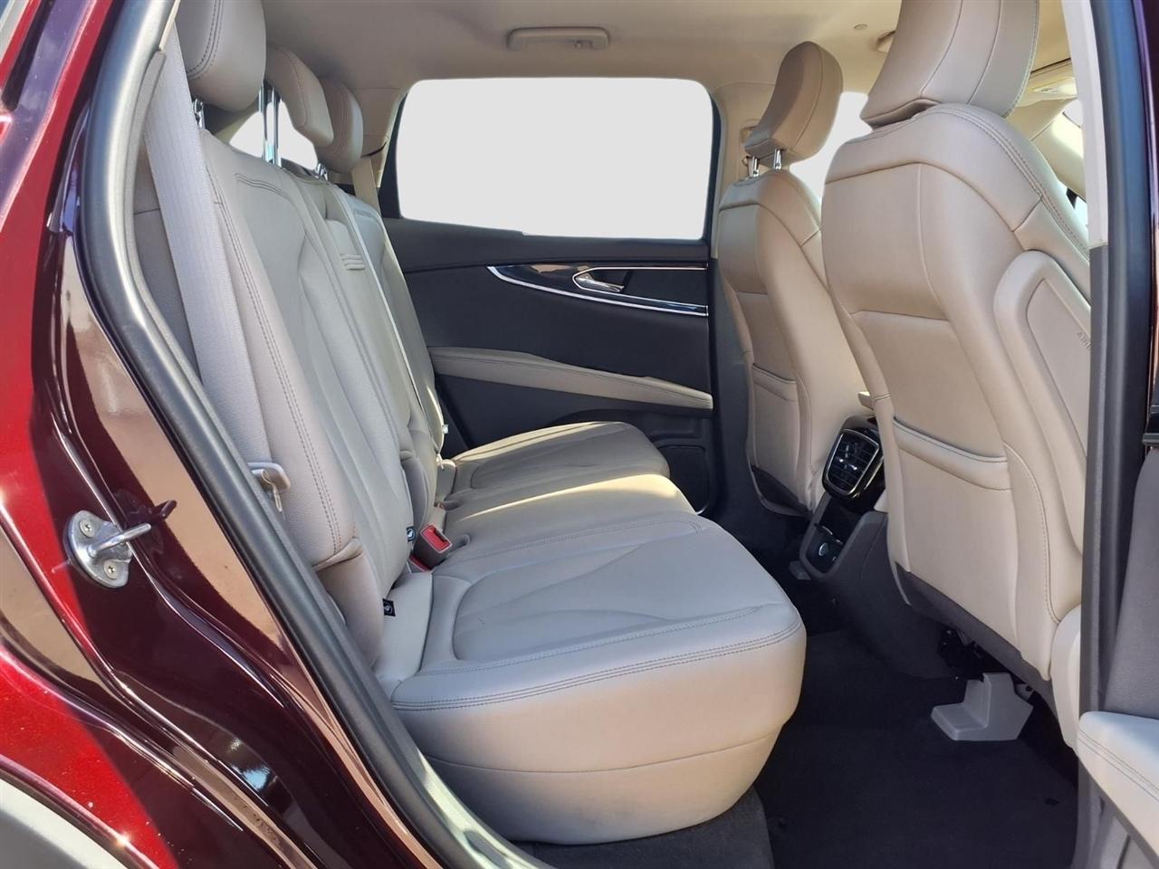 Lincoln Nautilus Base 2023