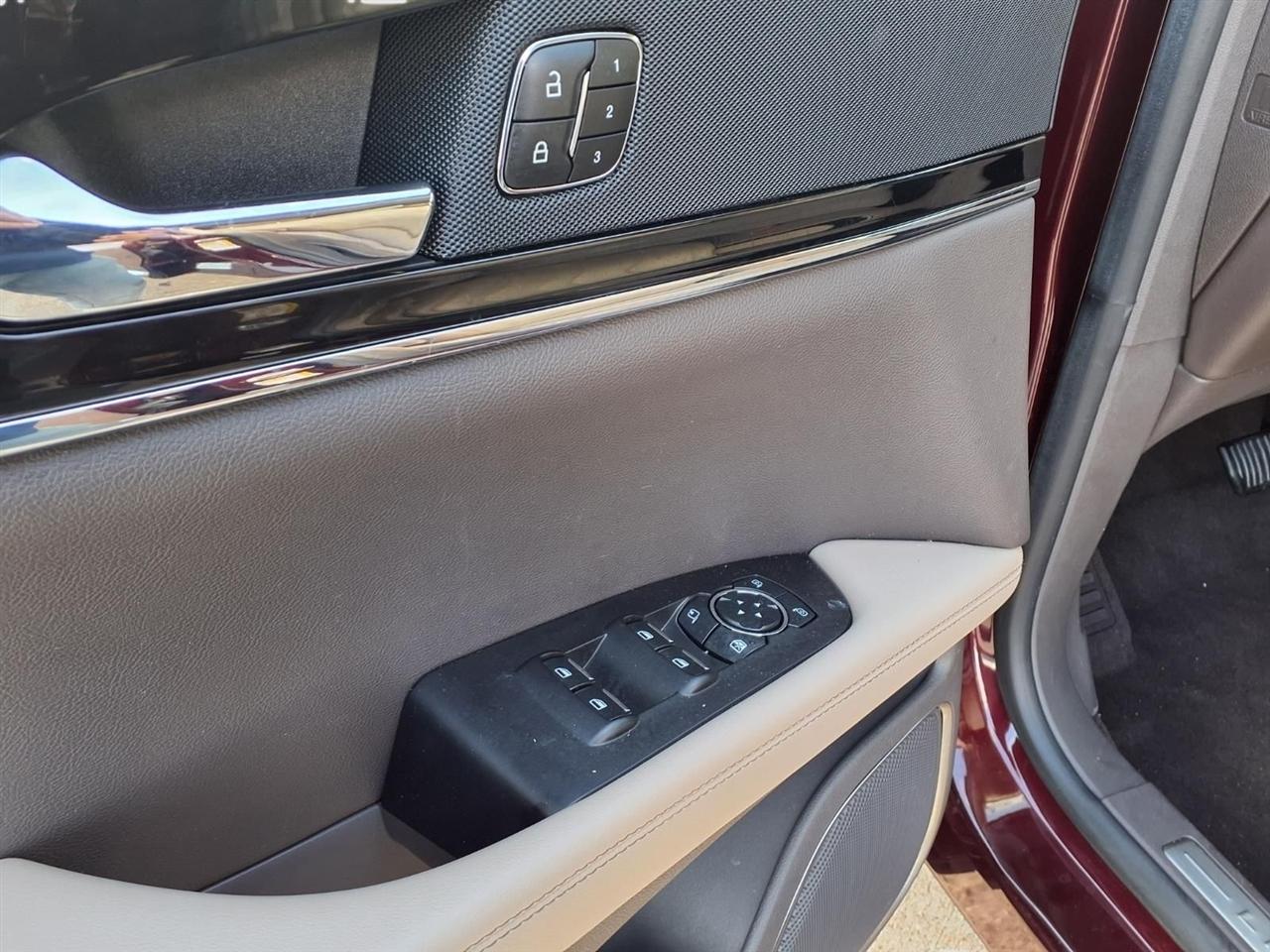 Lincoln Nautilus Base 2023