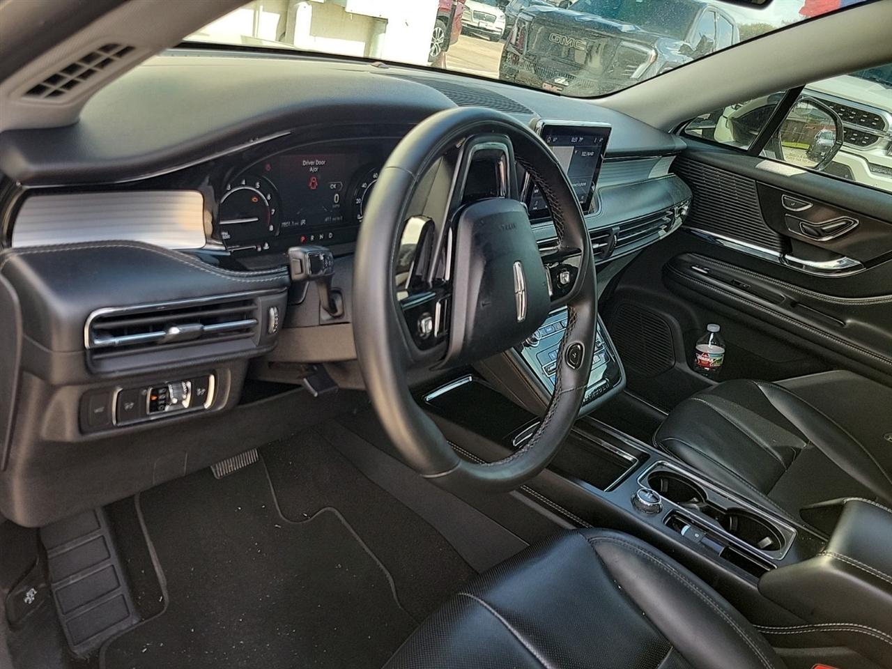 Lincoln Corsair Base 2022