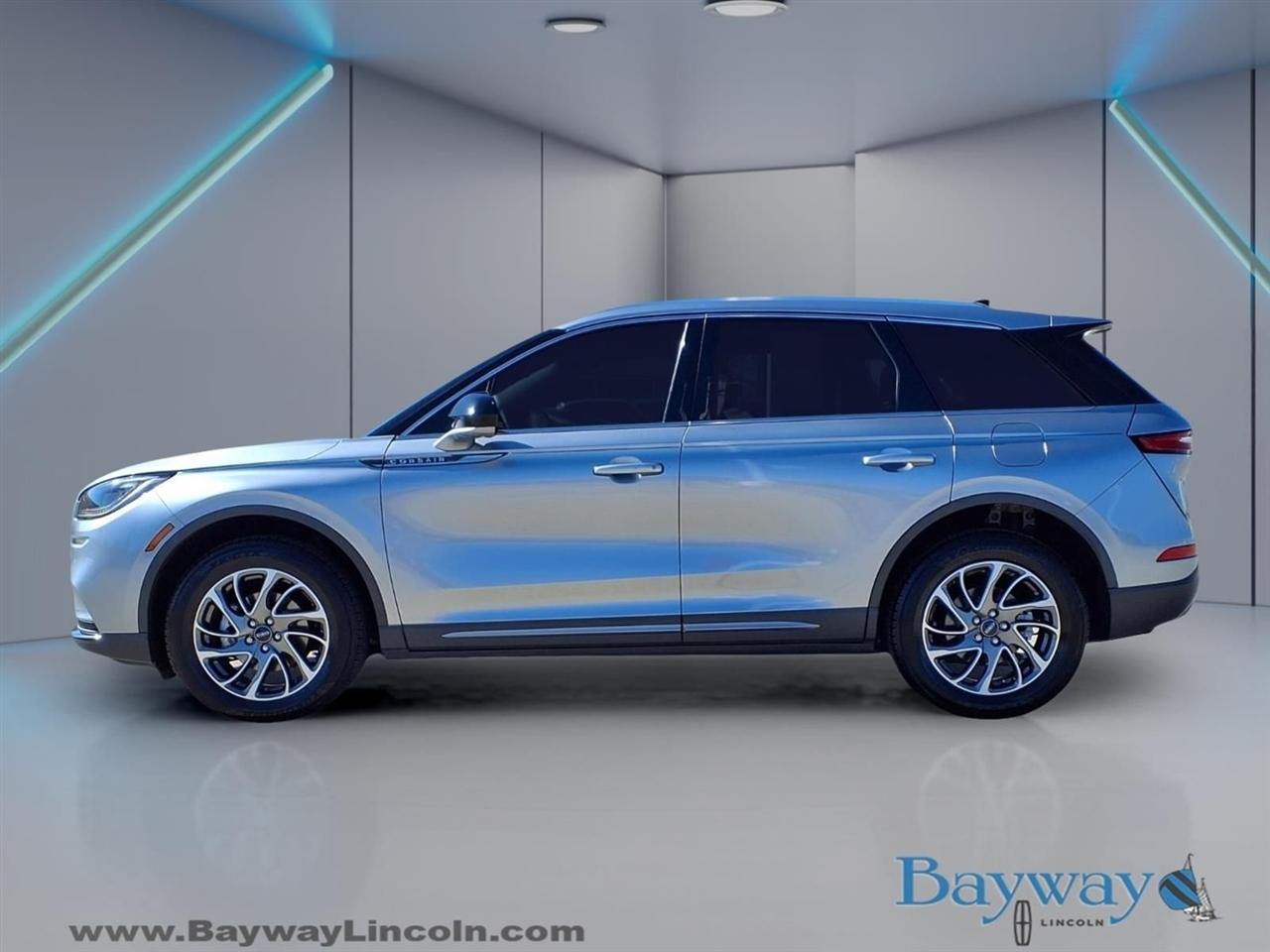 Lincoln Corsair Base 2022