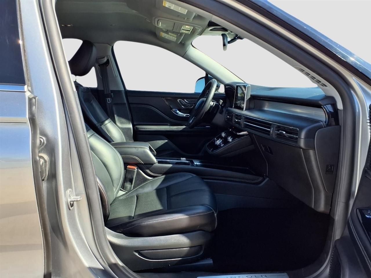 Lincoln Corsair Base 2022