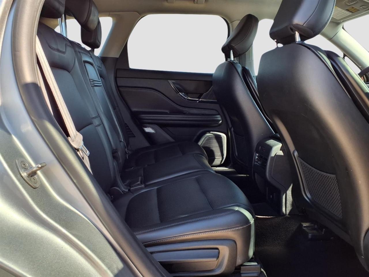 Lincoln Corsair Base 2022