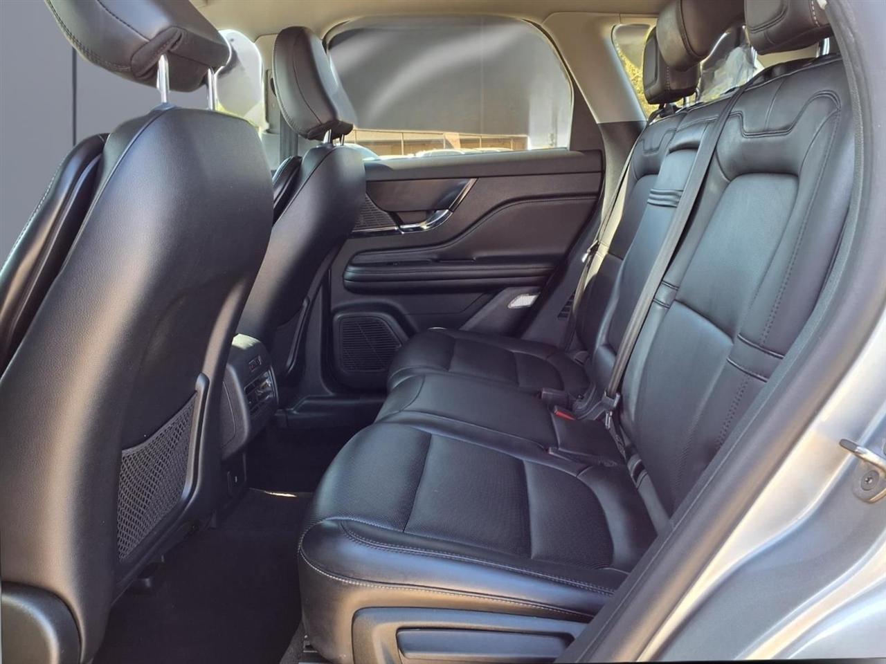 Lincoln Corsair Base 2022