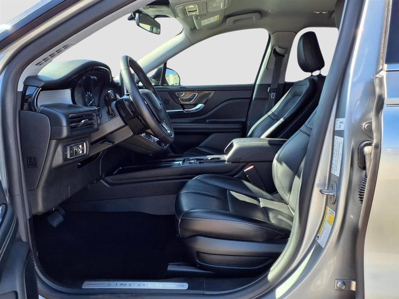 Lincoln Corsair Base 2022