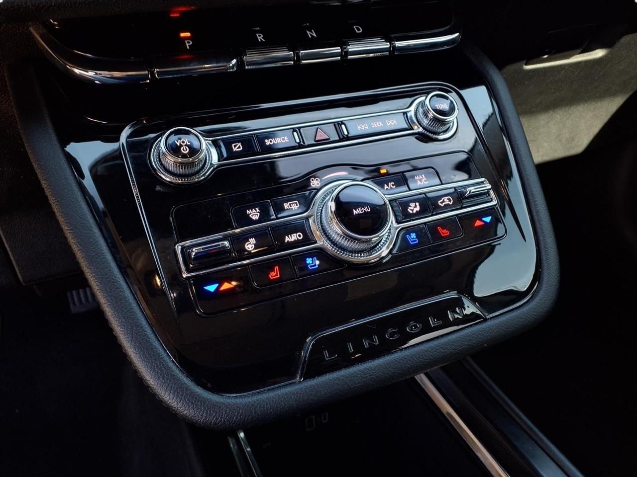 Lincoln Corsair Base 2022