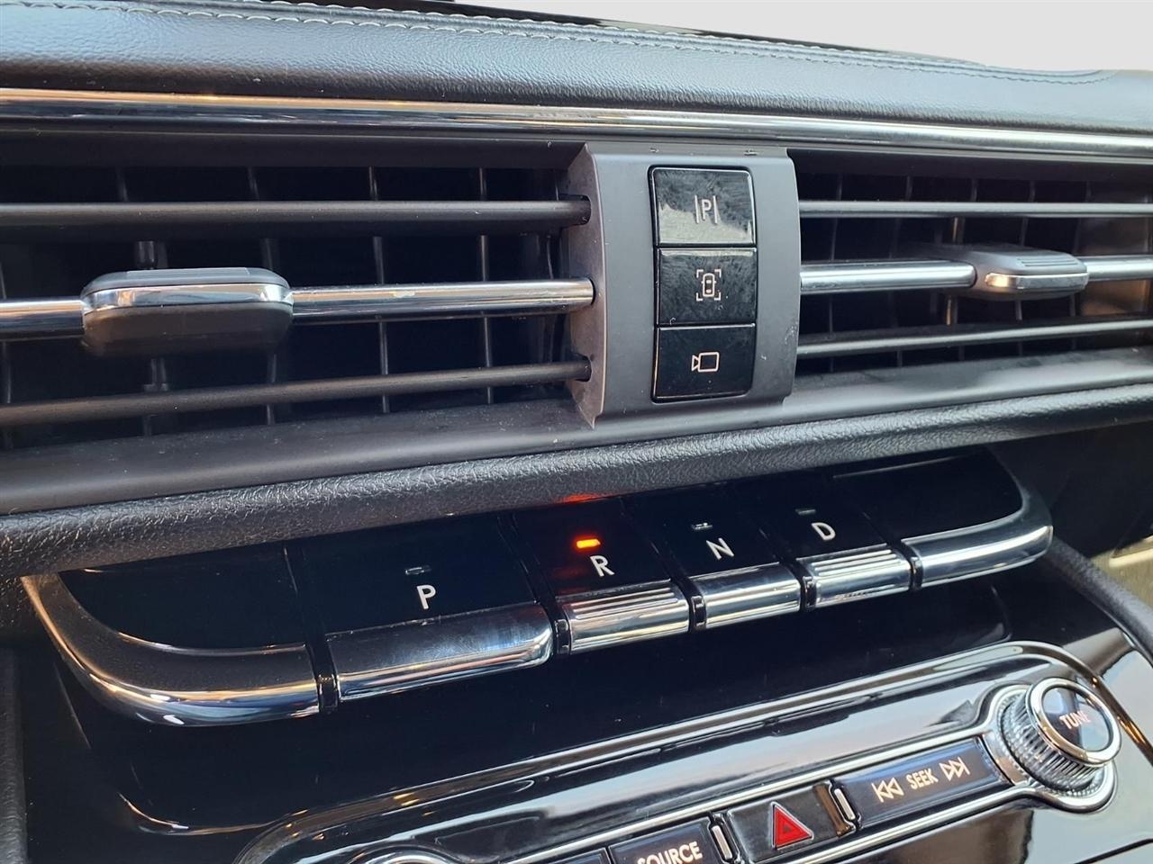 Lincoln Corsair Base 2022