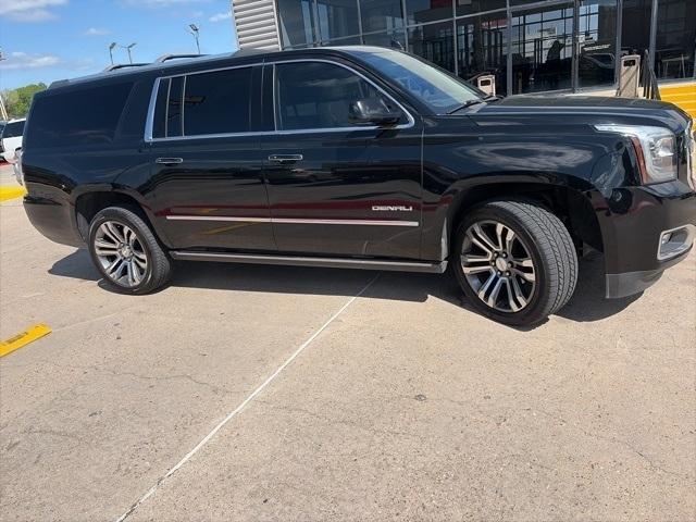 GMC Yukon XL Denali 4WD 2019