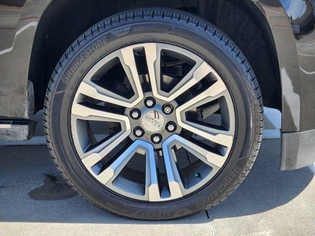 GMC Yukon XL Denali 4WD 2019