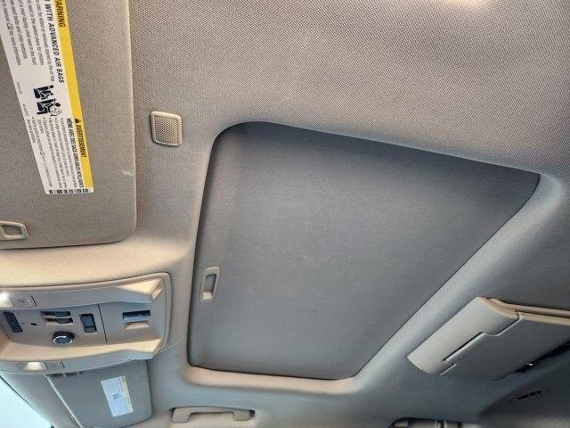 GMC Yukon XL Denali 4WD 2019