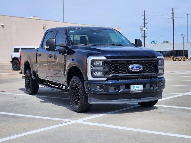 Ford F-250 SD XL Crew Cab 4WD 2024