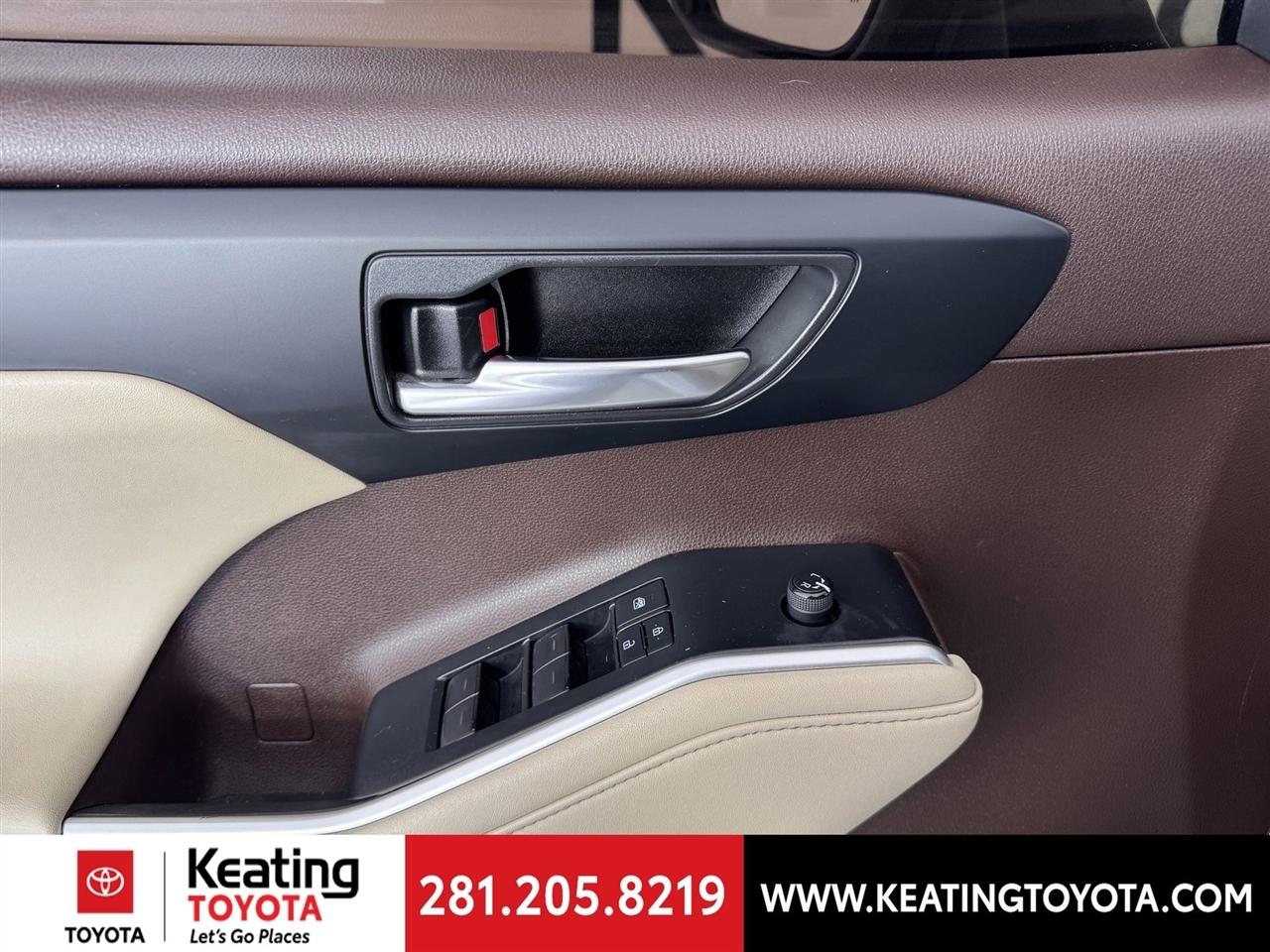 Toyota Highlander XLE FWD V6 2022