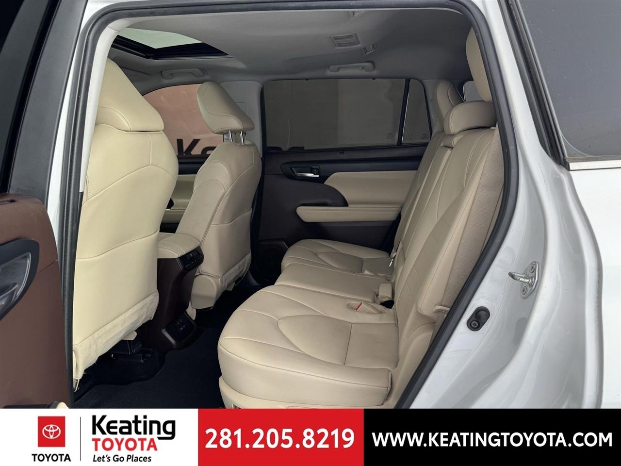 Toyota Highlander XLE FWD V6 2022