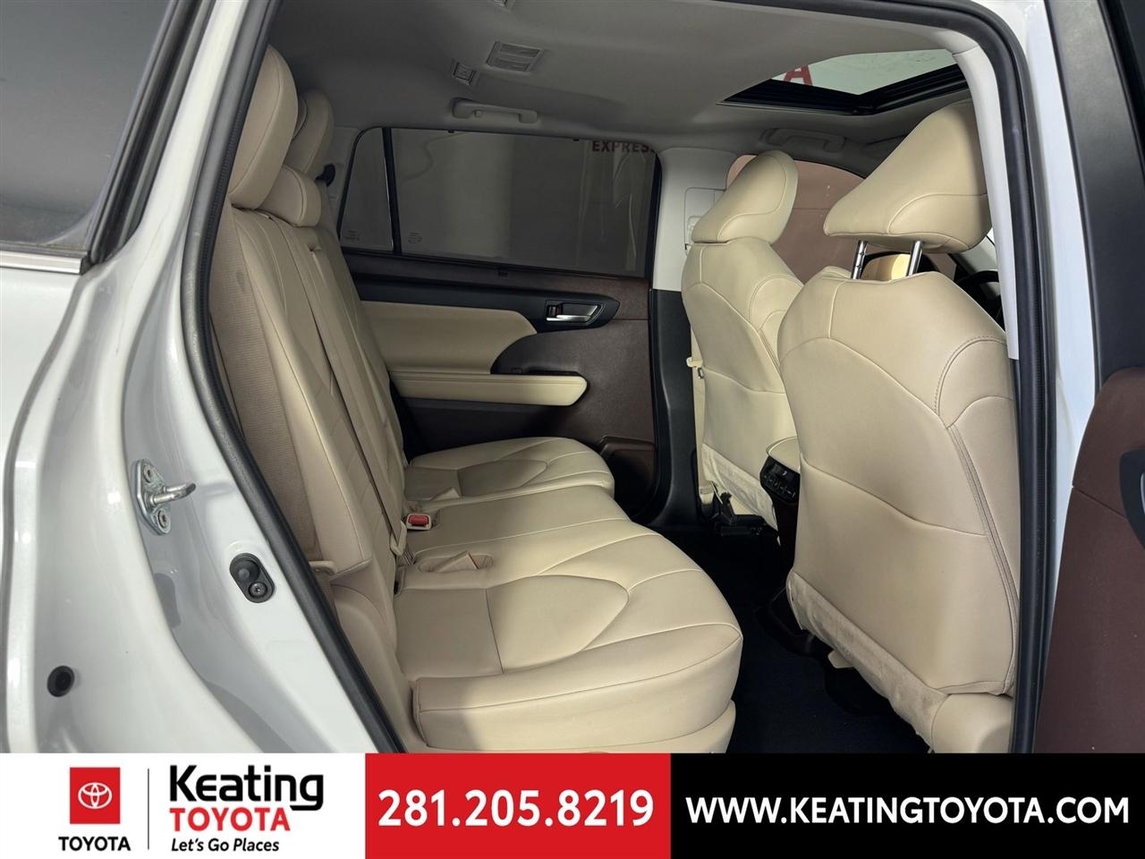 Toyota Highlander XLE FWD V6 2022