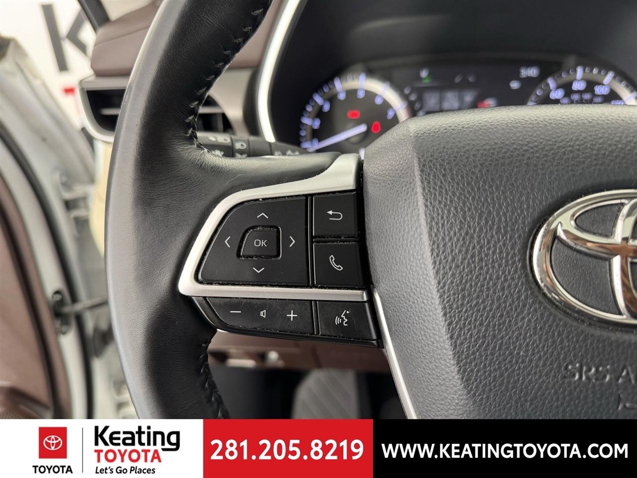 Toyota Highlander XLE FWD V6 2022