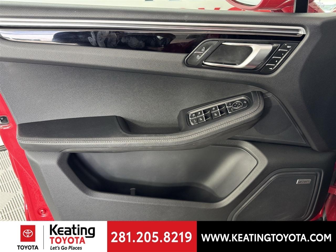 Porsche Macan Base 2023