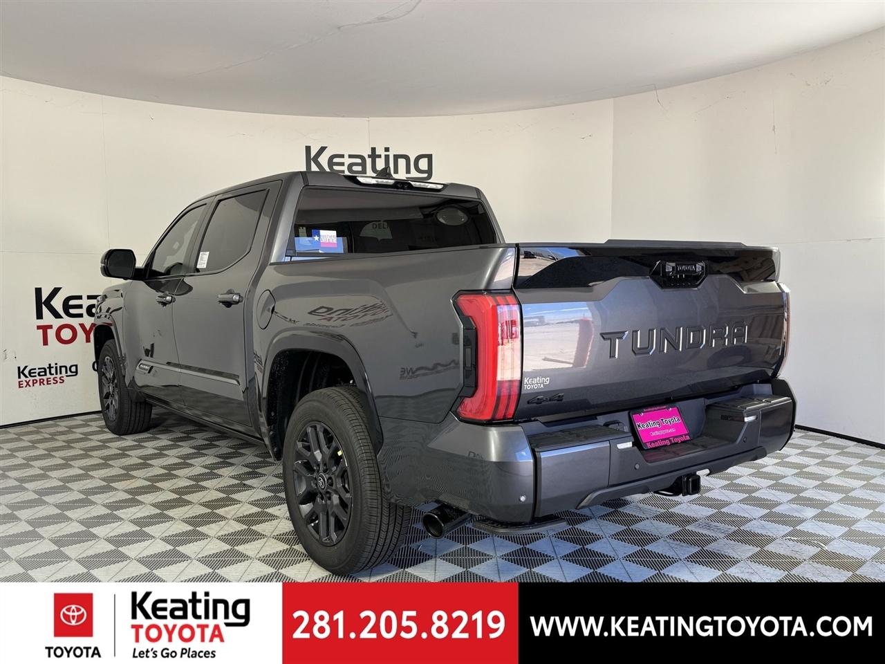 Toyota Tundra Platinum CrewMax 4WD 2026