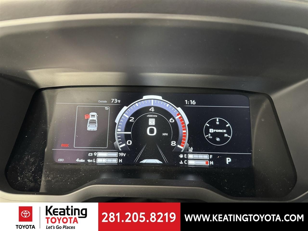 Toyota Tundra Platinum CrewMax 4WD 2026