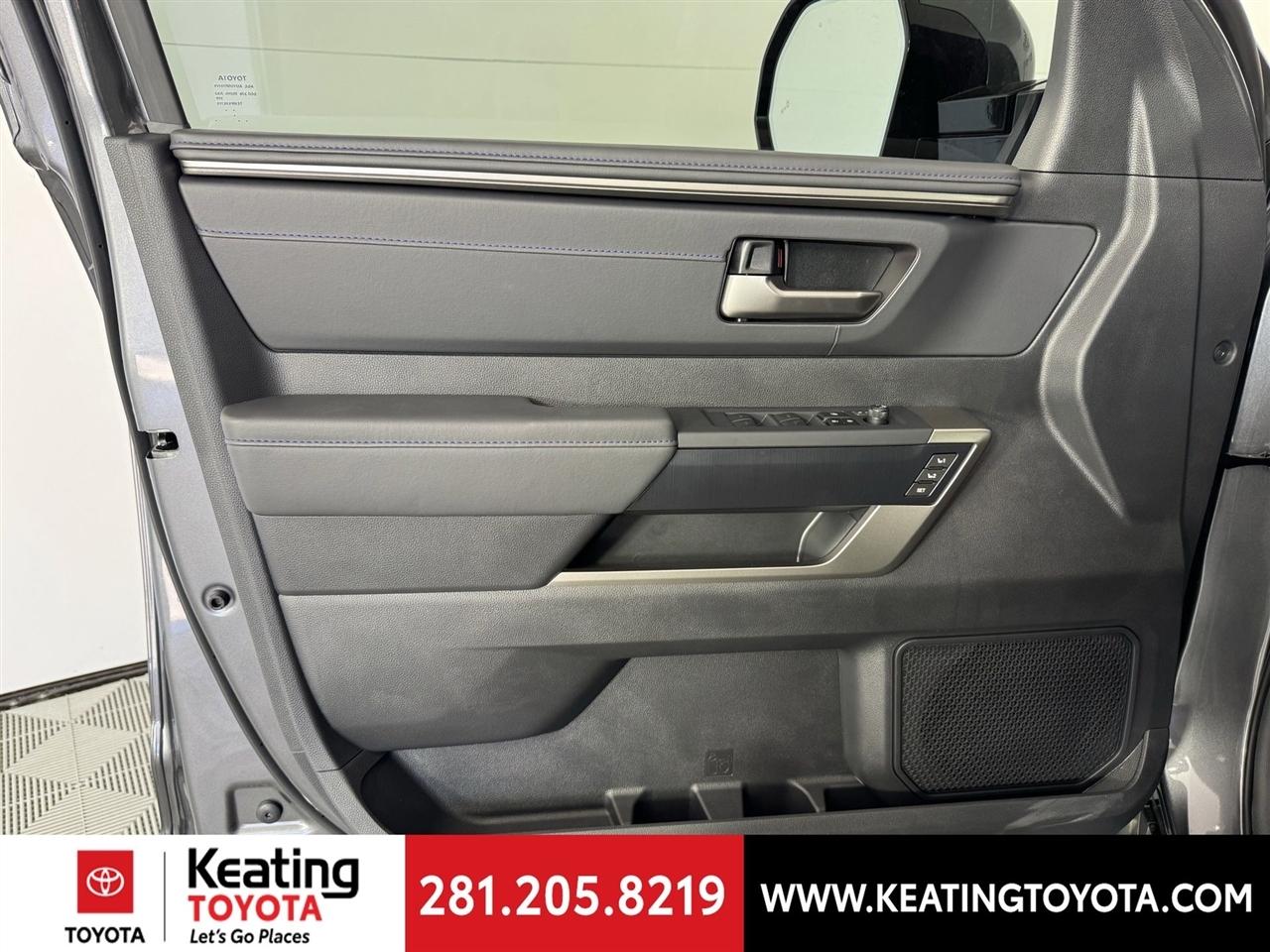 Toyota Tundra Platinum CrewMax 4WD 2026