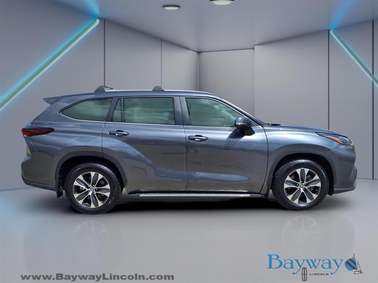 Toyota Highlander XLE 2024