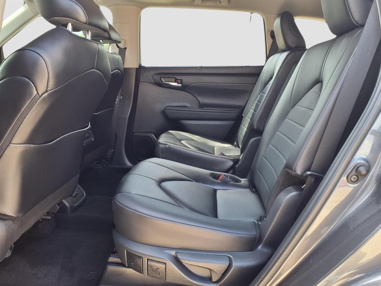 Toyota Highlander XLE 2024