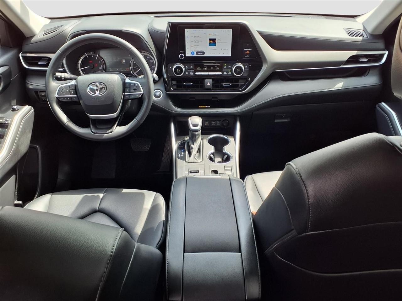 Toyota Highlander XLE 2024